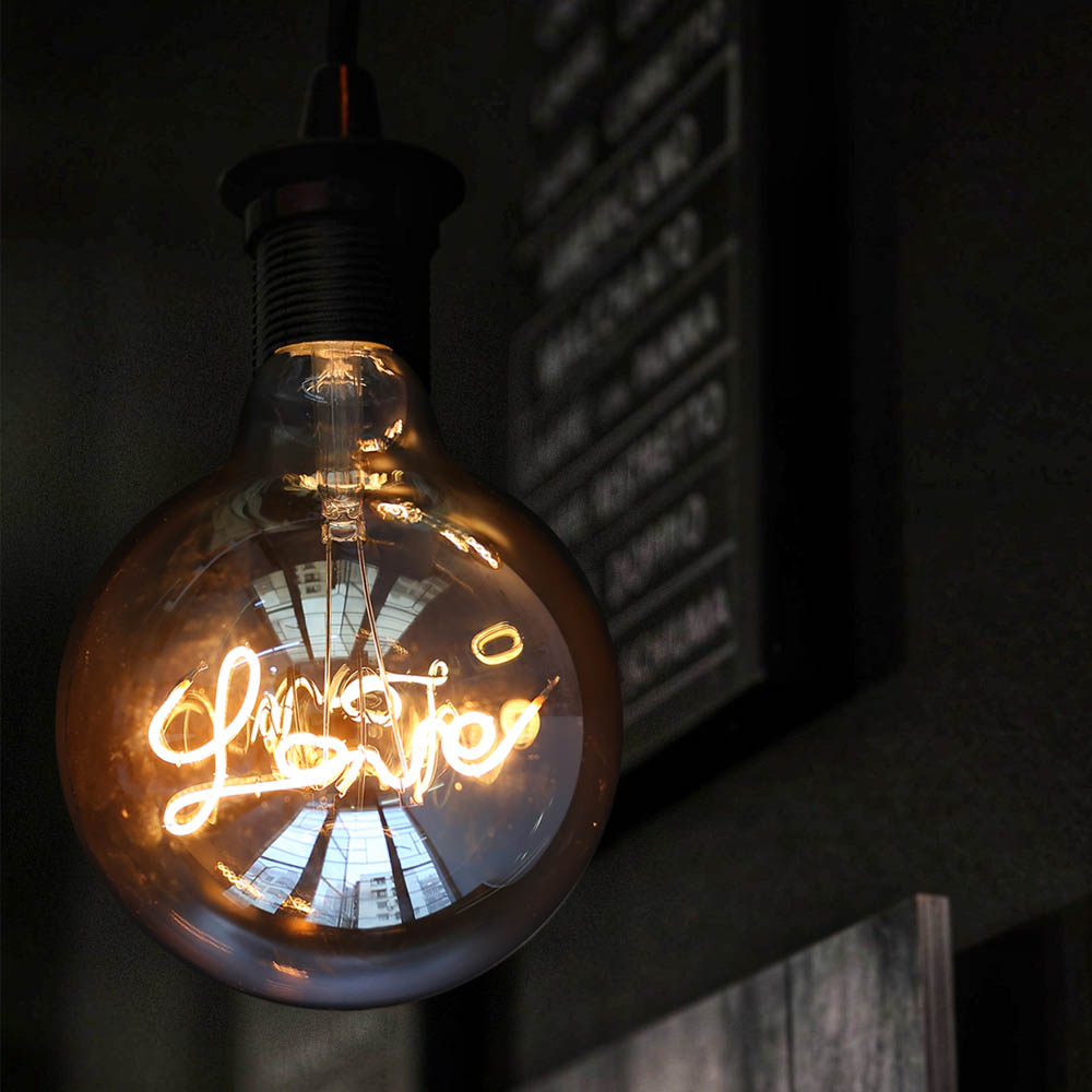 E27 Love LED bulb