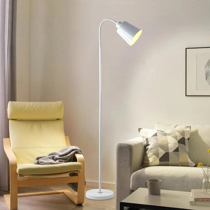 Lampe sur pied design salon blanc