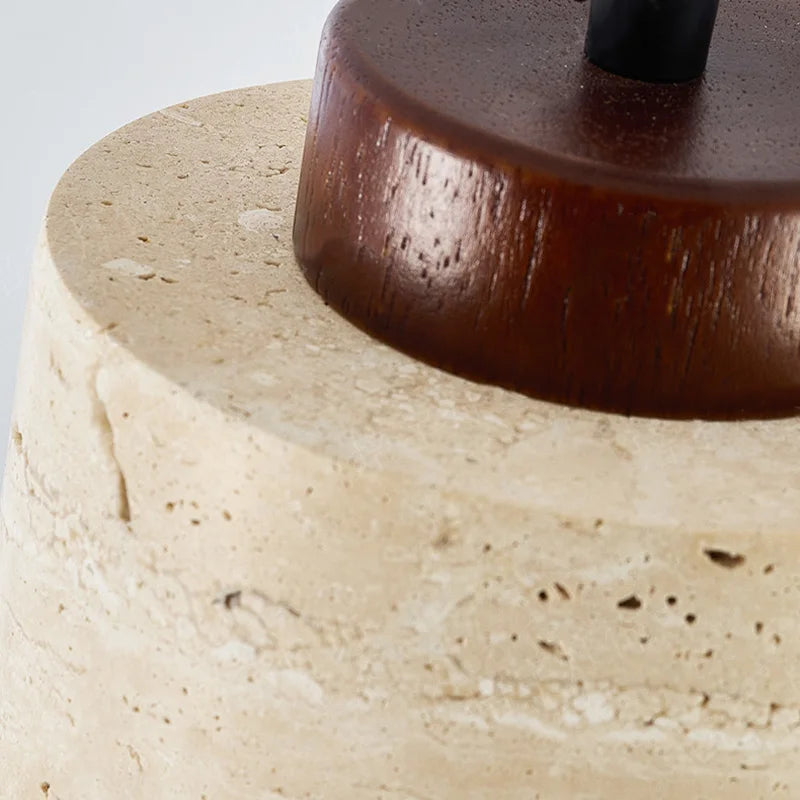 Luppa Suspension en Pierre Jaune Naturelle details