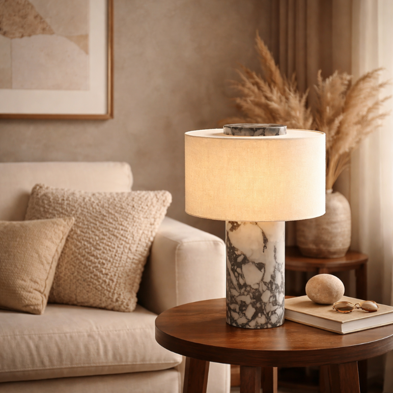 Salon moderne avec lampe en marbre Anthracite by Luppa