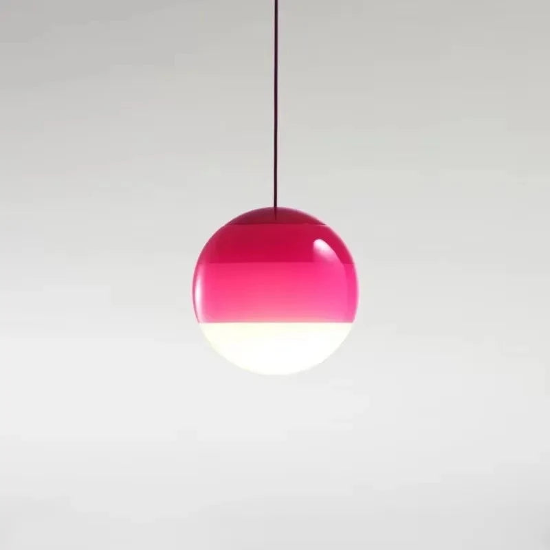 Suspension boule en verre dégradé rose