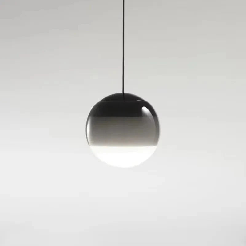Suspension boule en verre dégradé noir