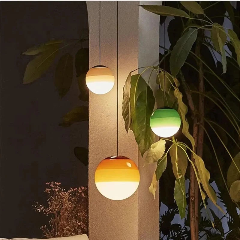 Suspensions décoratives en intérieur végétalisé