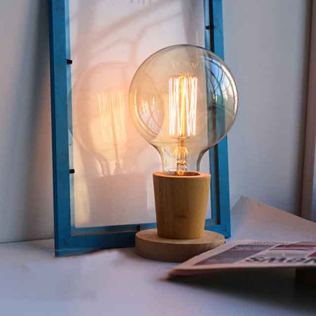 Lampe de chevet design bois